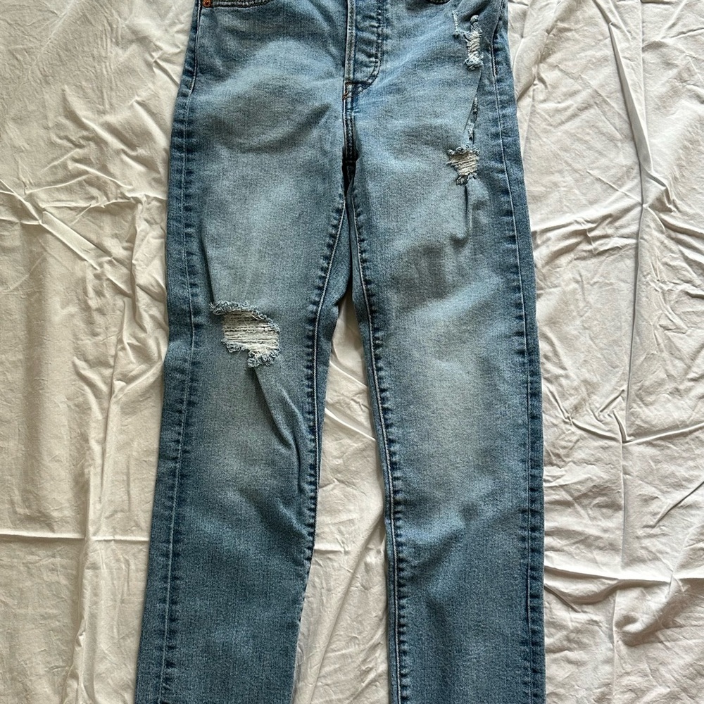 Levi’s Women's Blue Distressed Jeans